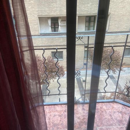 Habitaciones Familiares Con Bano Privado Lf - Sin Ascensor Zaragoza Luaran gambar