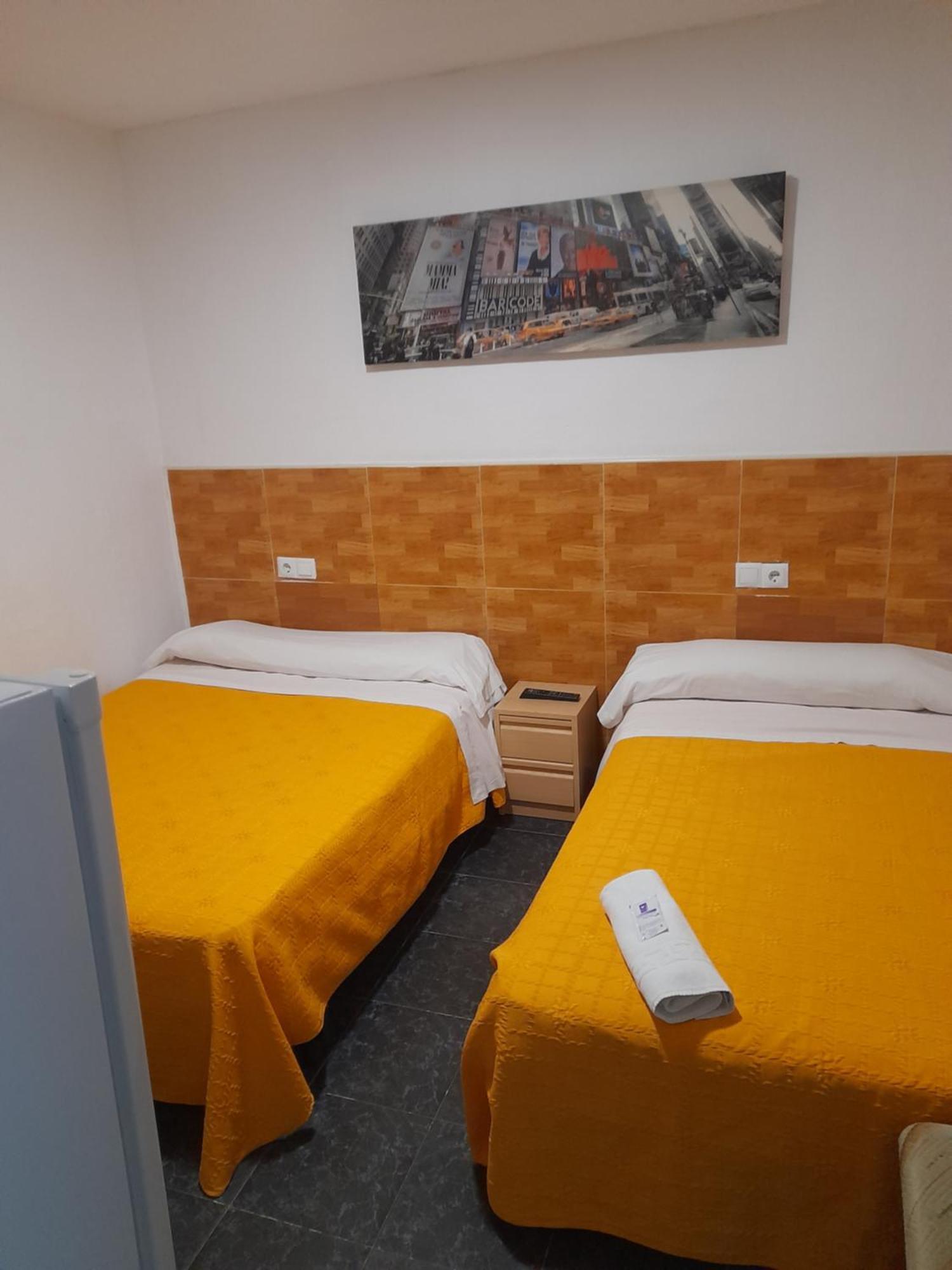 Habitaciones Familiares Con Bano Privado Lf - Sin Ascensor Zaragoza Luaran gambar
